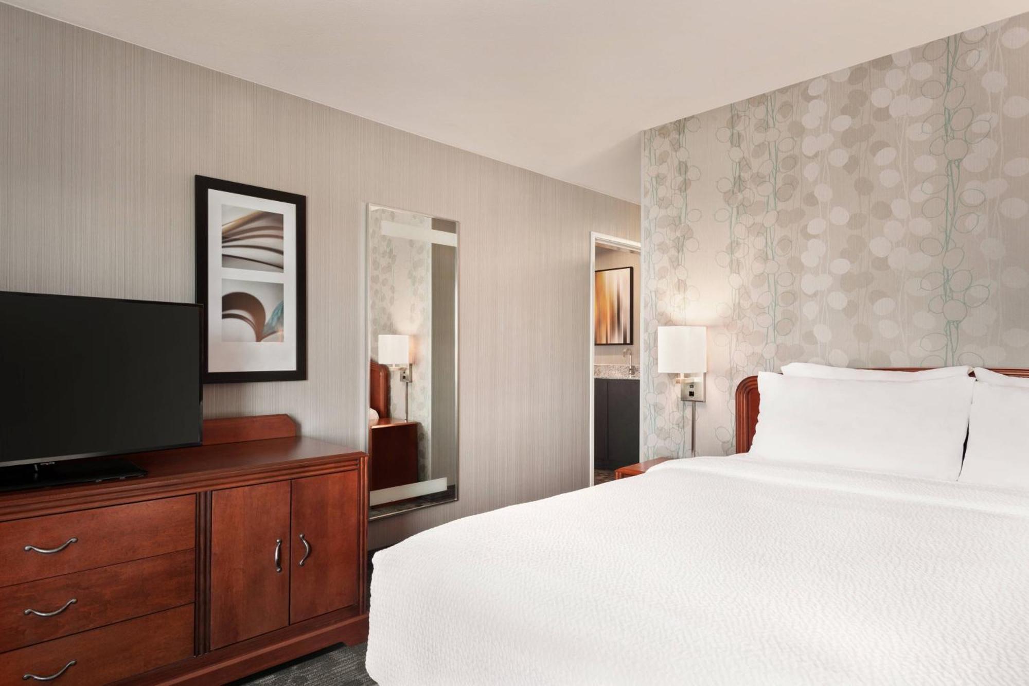 מלון Courtyard By Marriott San Jose South/מורגן היל מראה חיצוני תמונה