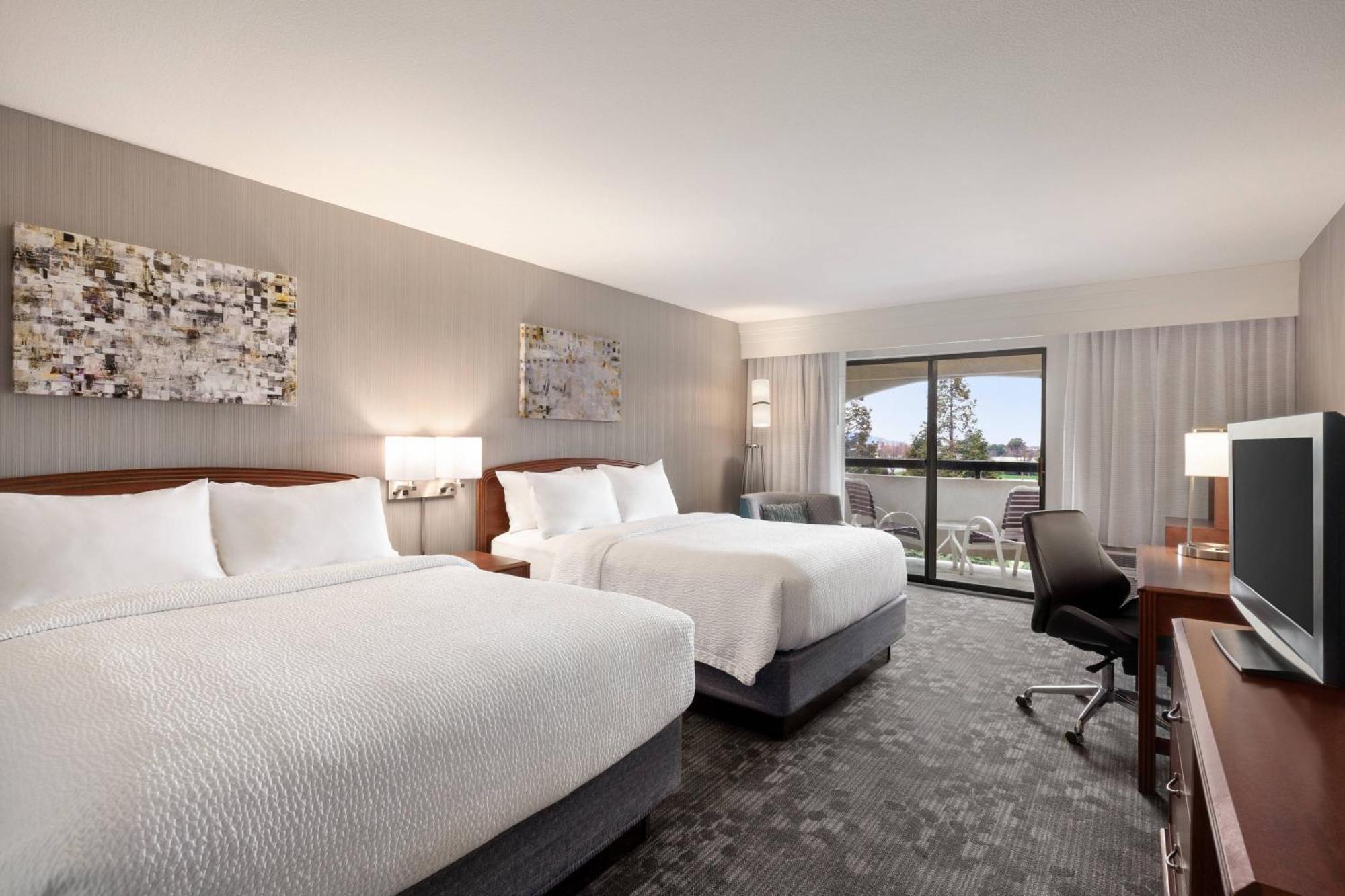 מלון Courtyard By Marriott San Jose South/מורגן היל מראה חיצוני תמונה