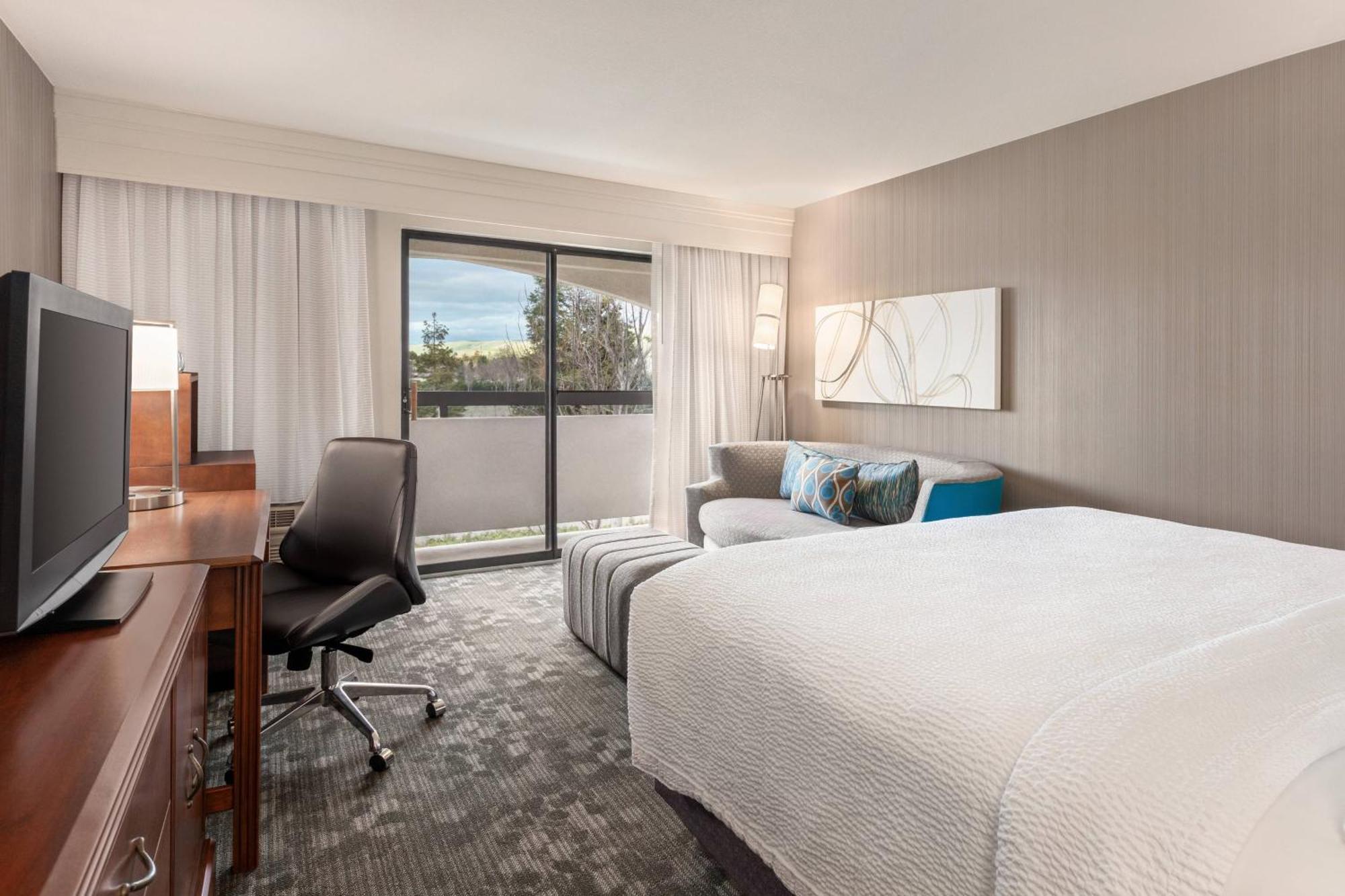 מלון Courtyard By Marriott San Jose South/מורגן היל מראה חיצוני תמונה