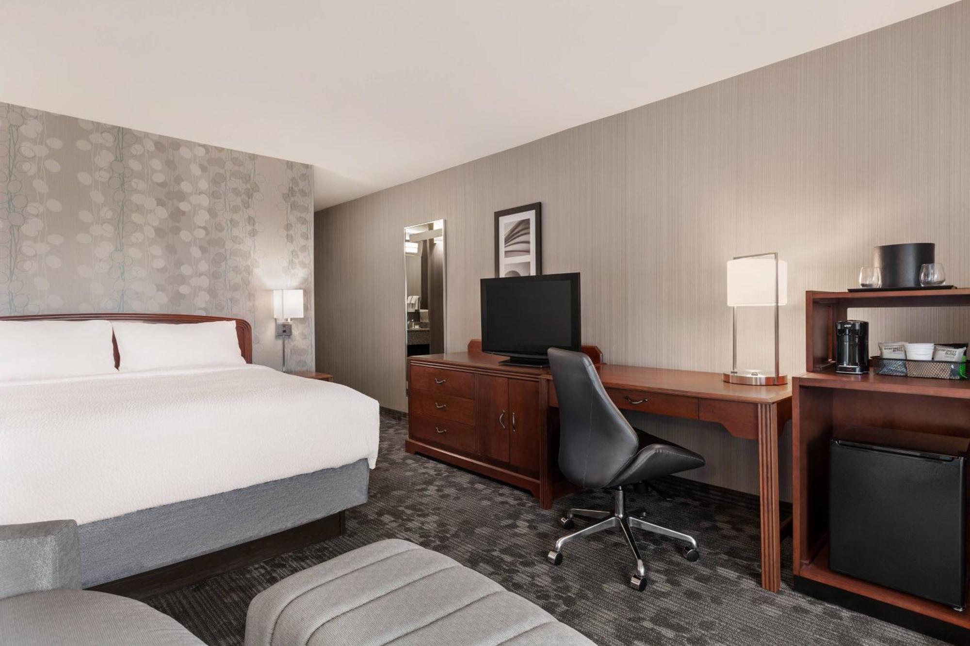 מלון Courtyard By Marriott San Jose South/מורגן היל מראה חיצוני תמונה