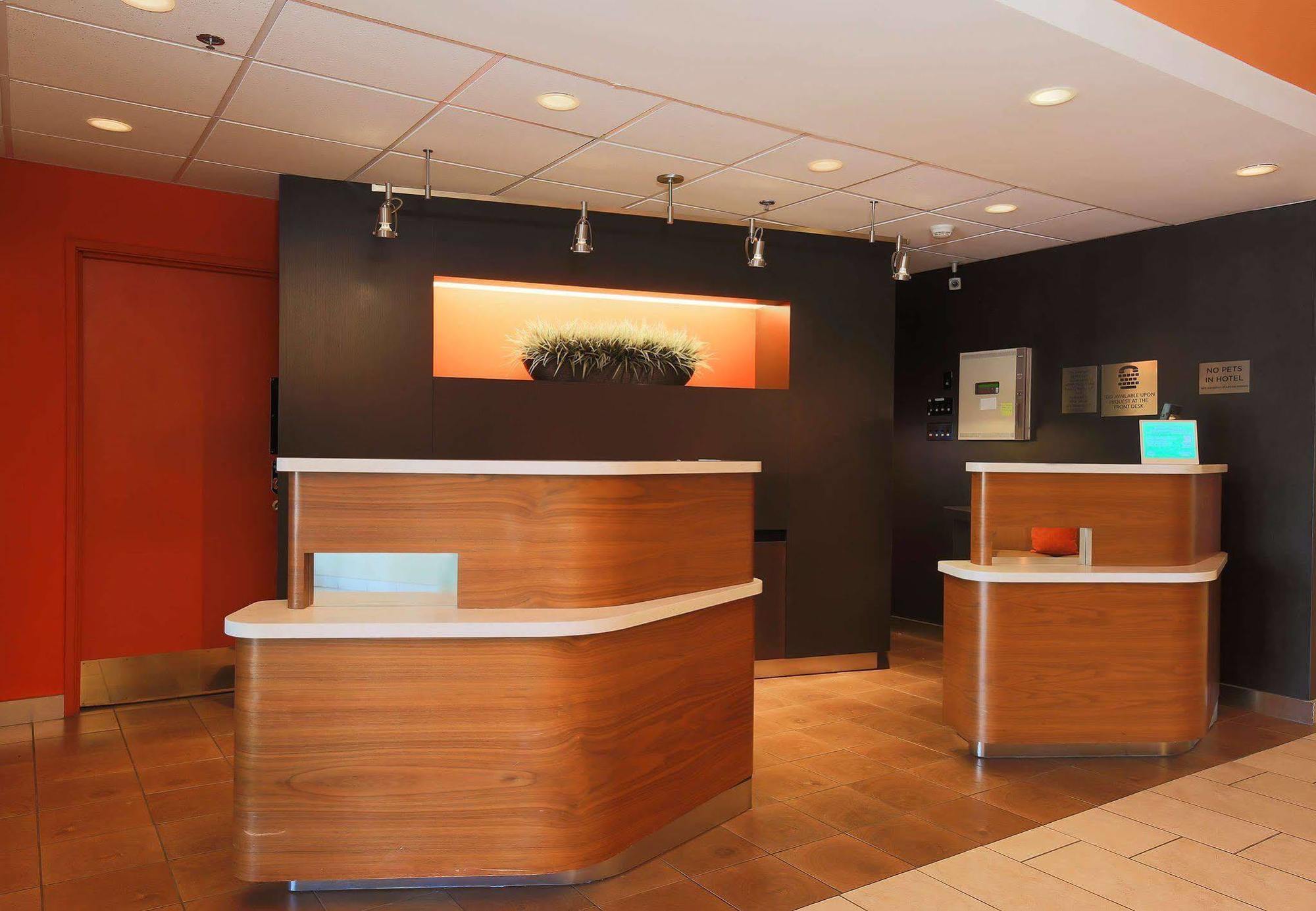 מלון Courtyard By Marriott San Jose South/מורגן היל מראה חיצוני תמונה