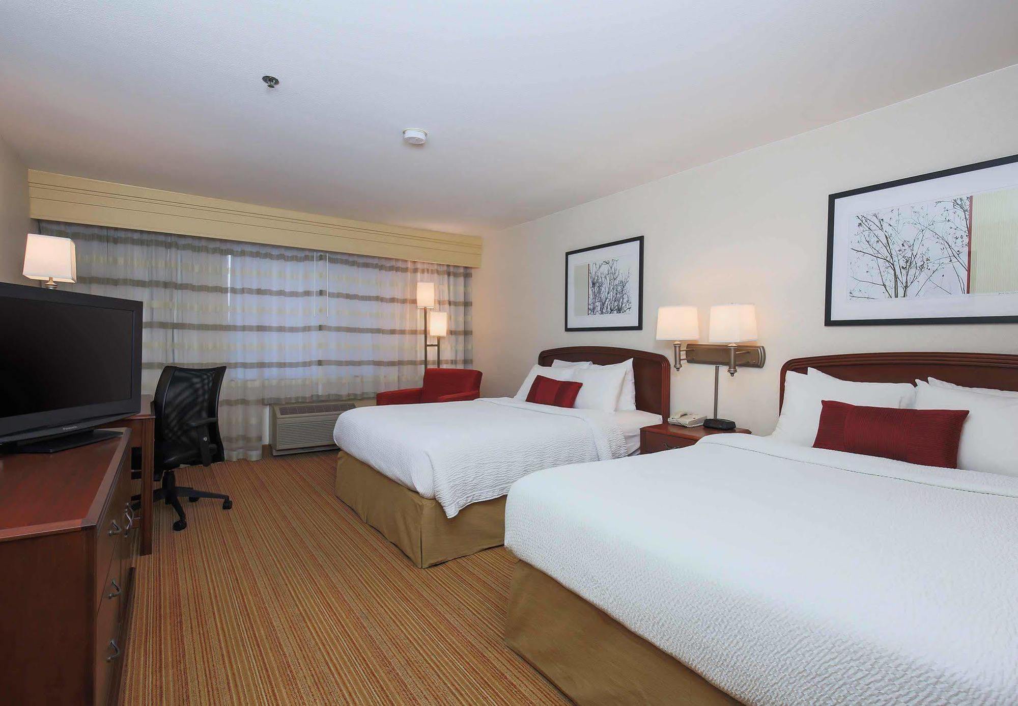 מלון Courtyard By Marriott San Jose South/מורגן היל מראה חיצוני תמונה