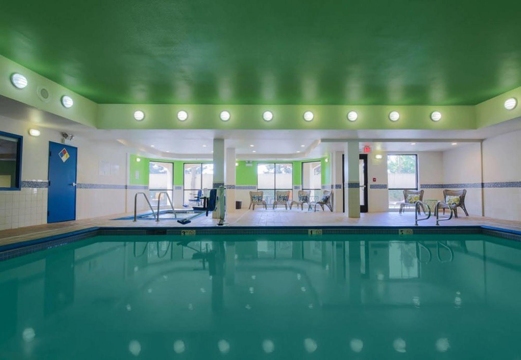 מלון Courtyard By Marriott San Jose South/מורגן היל מראה חיצוני תמונה